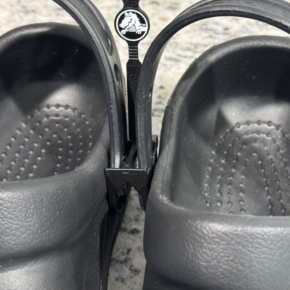 CROCS Specialist M11 NWT Black Classic Clog - Picture 11 of 11